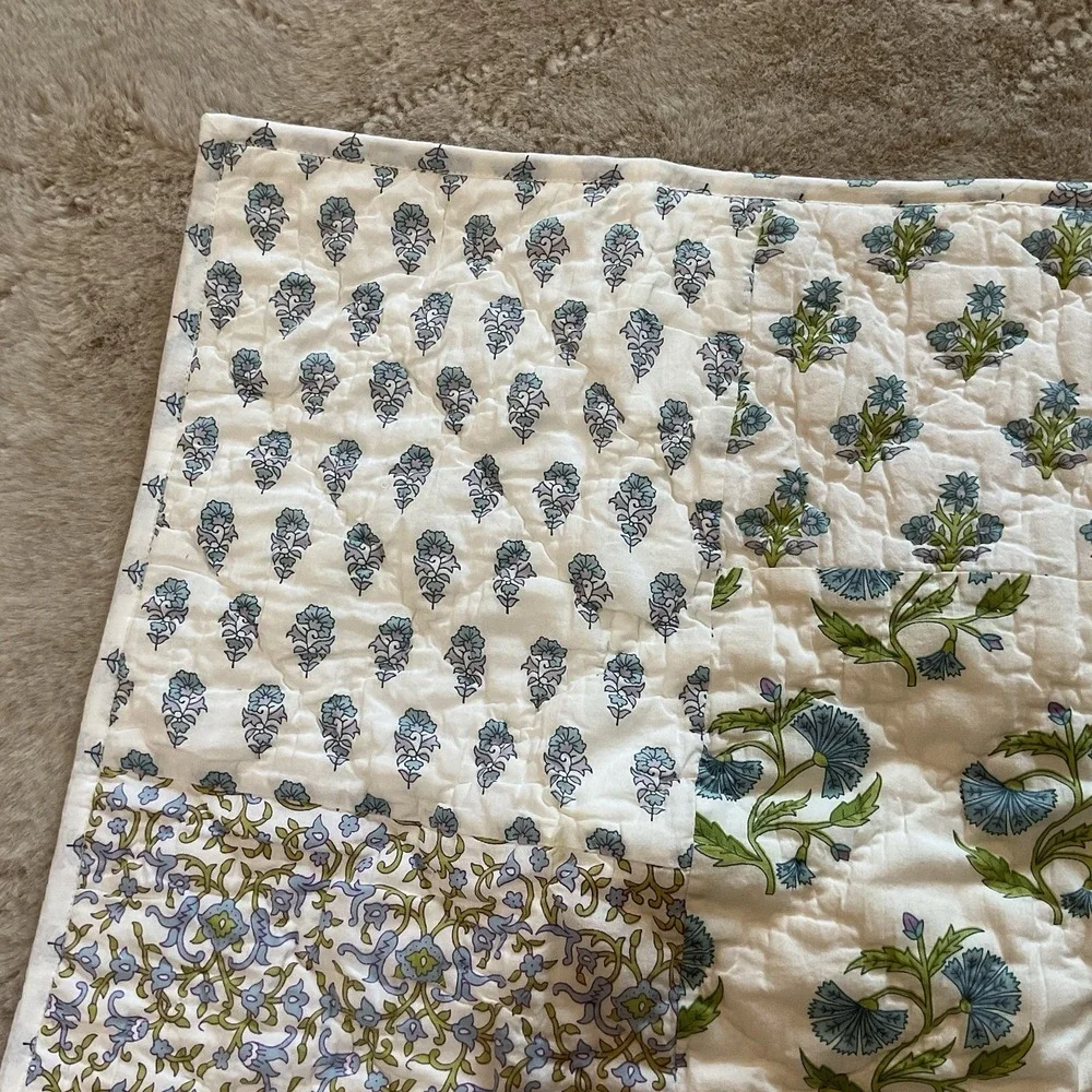 Pottery Barn ELLY Quilted Shams Set of 2 Standard 26x20 White Floral Cottagecore